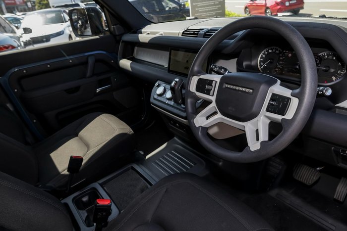 2023 Land Rover Defender 110 P300