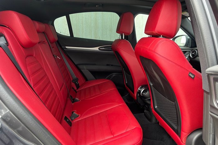 2023 Alfa Romeo Stelvio Veloce