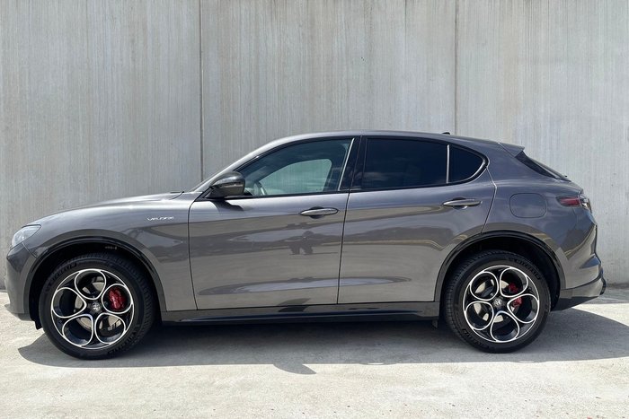 2023 Alfa Romeo Stelvio Veloce