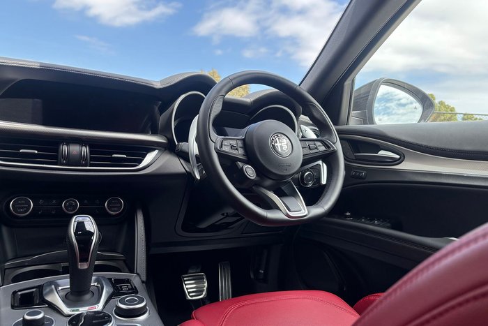 2023 Alfa Romeo Stelvio Veloce