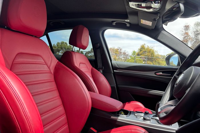 2023 Alfa Romeo Stelvio Veloce