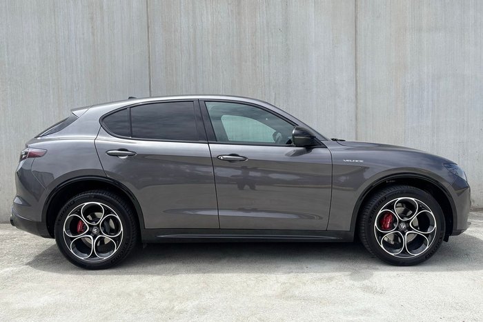 2023 Alfa Romeo Stelvio Veloce