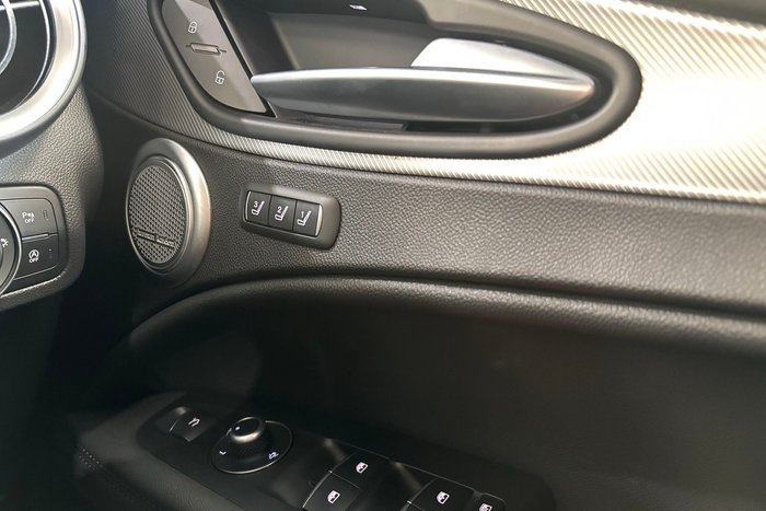 2023 Alfa Romeo Stelvio Veloce