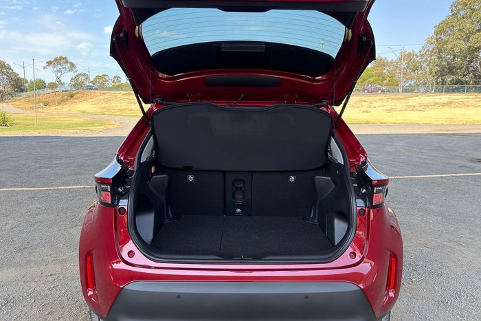 2025 Toyota Yaris Cross GX