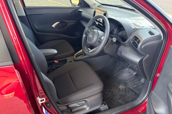 2025 Toyota Yaris Cross GX