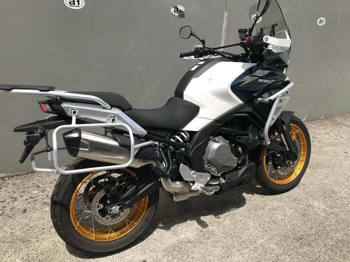 2025 CFMOTO 700MT