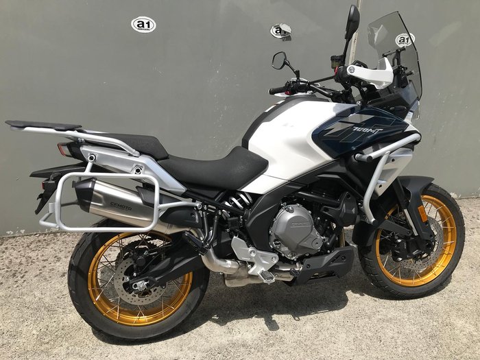 2025 CFMOTO 700MT