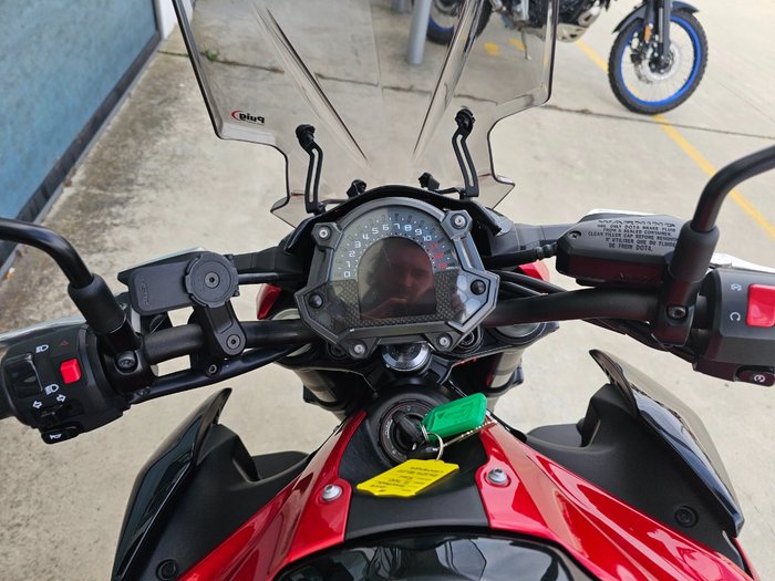 2018 Kawasaki ZR 900 Red