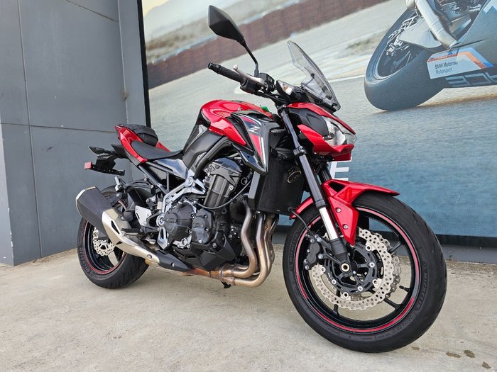 2018 Kawasaki ZR 900 Red