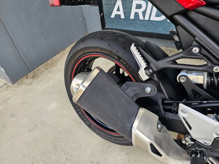 2018 Kawasaki ZR 900 Red