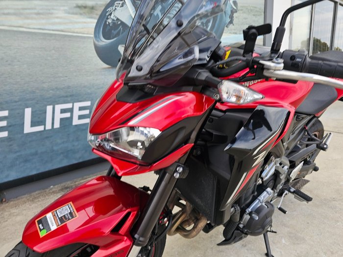 2018 Kawasaki ZR 900 Red