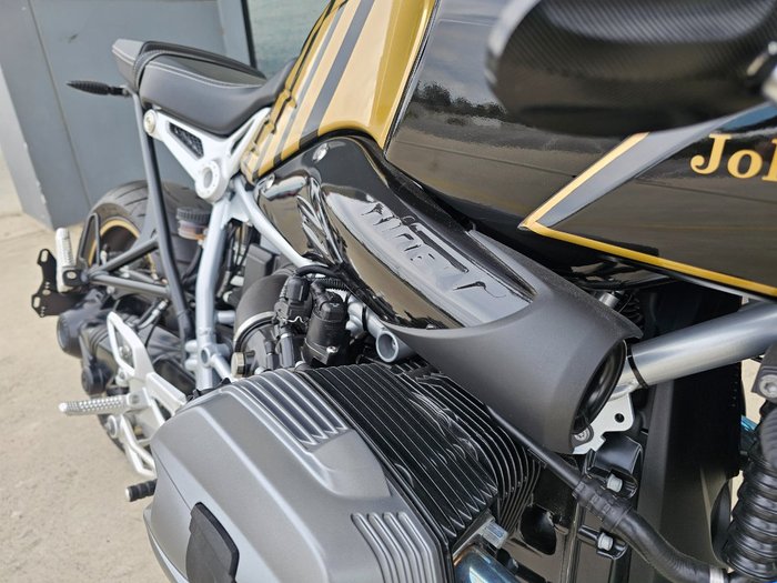 2017 BMW Motorrad R NINE T RACER White