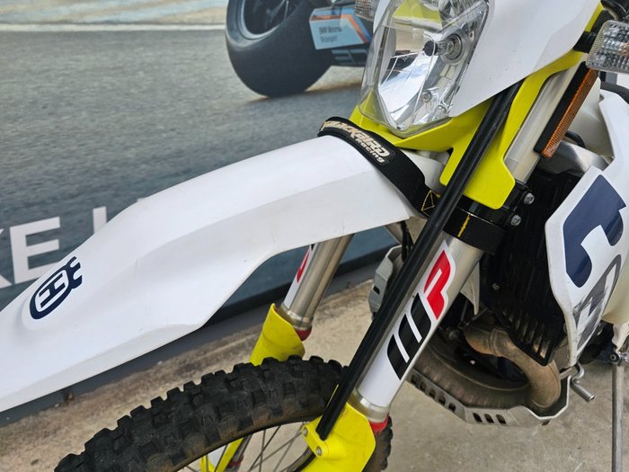 2020 HUSQVARNA TE250i White