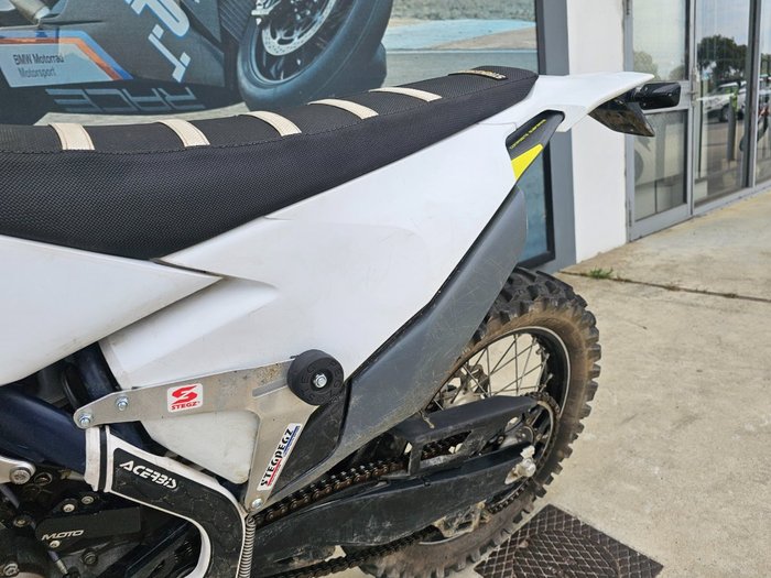 2020 HUSQVARNA TE250i White
