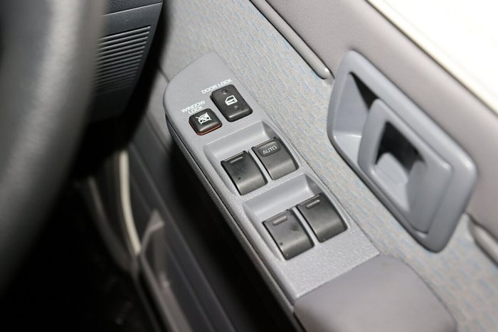 2025 Toyota Landcruiser GXL