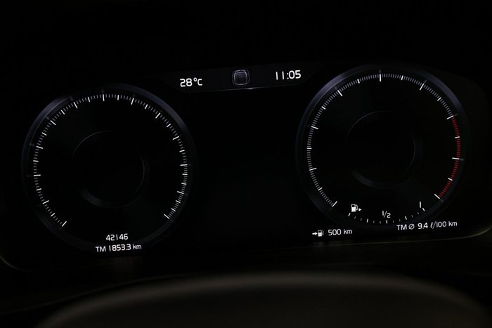 2021 Volvo XC40 T4 Momentum