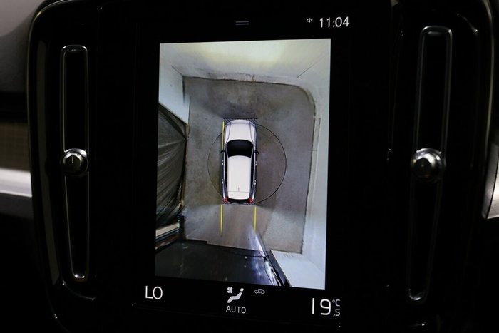 2021 Volvo XC40 T4 Momentum