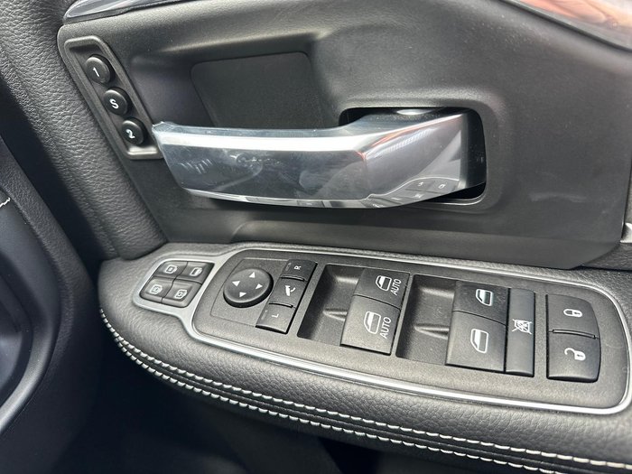 2023 RAM 2500 Laramie Rambox