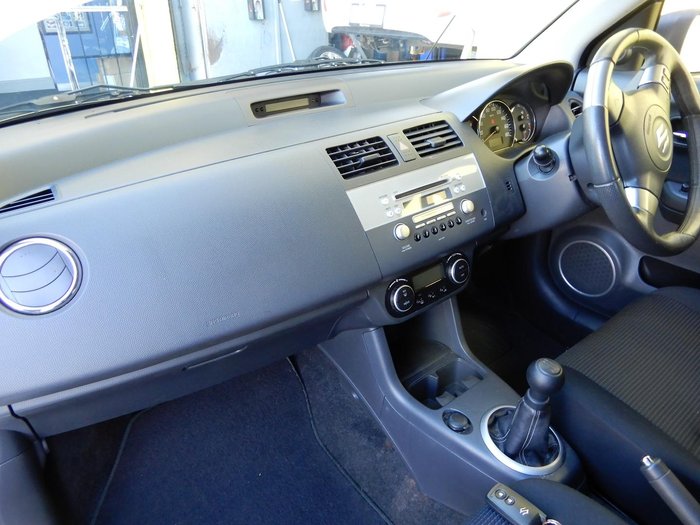 2010 Suzuki Swift Extreme RS415 White Pearl