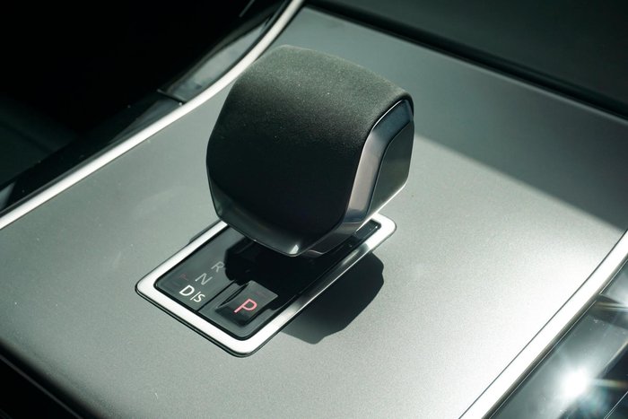 2024 Land Rover Range Rover Velar P400 Dynamic HSE