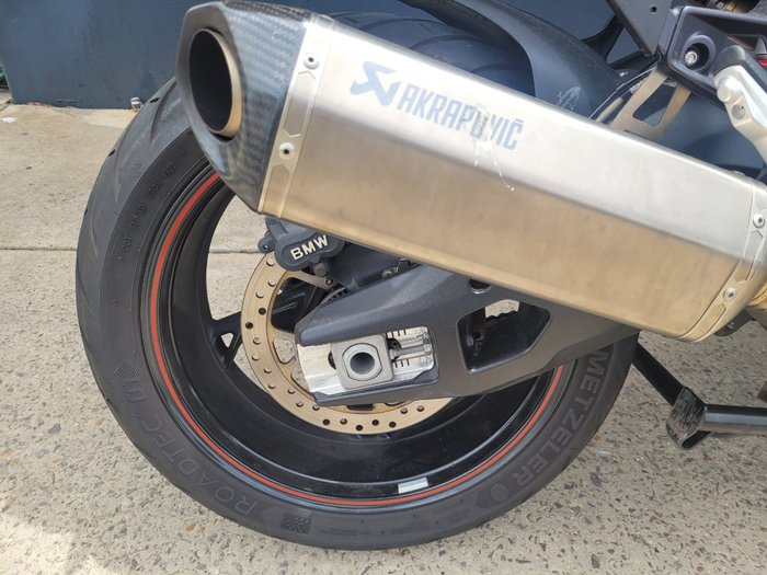 2023 BMW Motorrad S 1000 XR GREEN