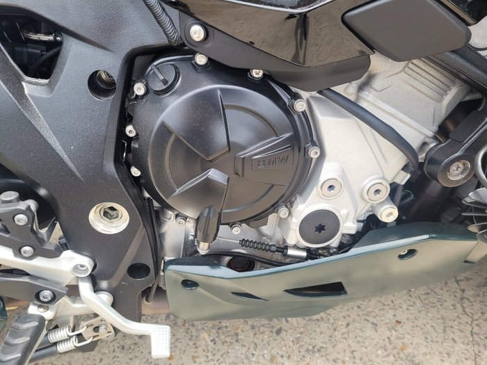 2023 BMW Motorrad S 1000 XR GREEN