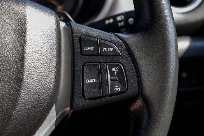 2024 Suzuki Vitara Shadow