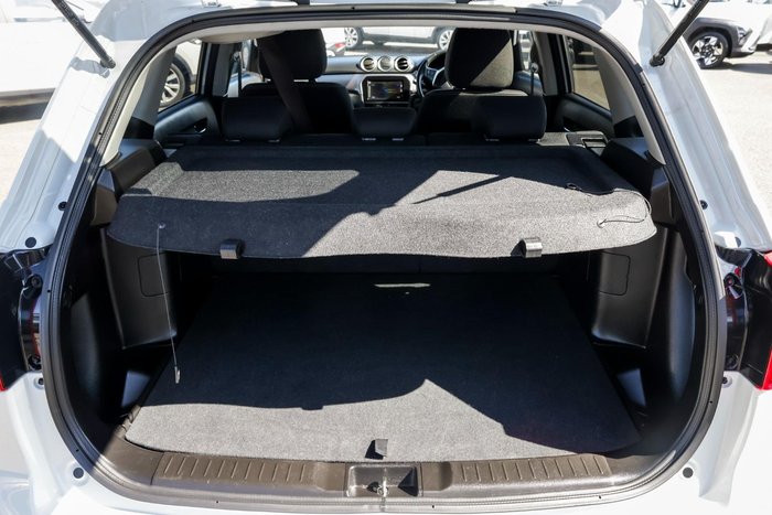 2024 Suzuki Vitara Shadow