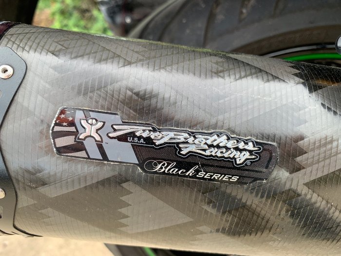 2019 Kawasaki NINJA ZX-14R (BREMBO OHLINS)