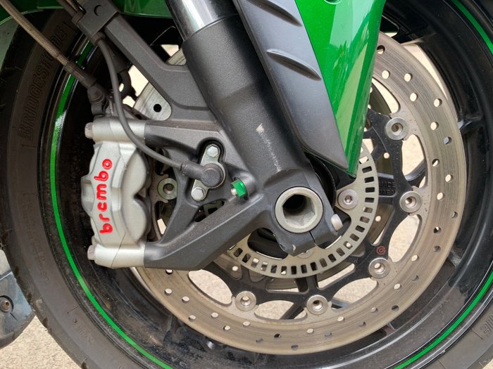 2019 Kawasaki NINJA ZX-14R (BREMBO OHLINS)