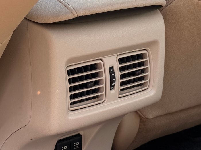 2019 Toyota Camry SL