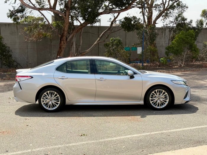 2019 Toyota Camry SL