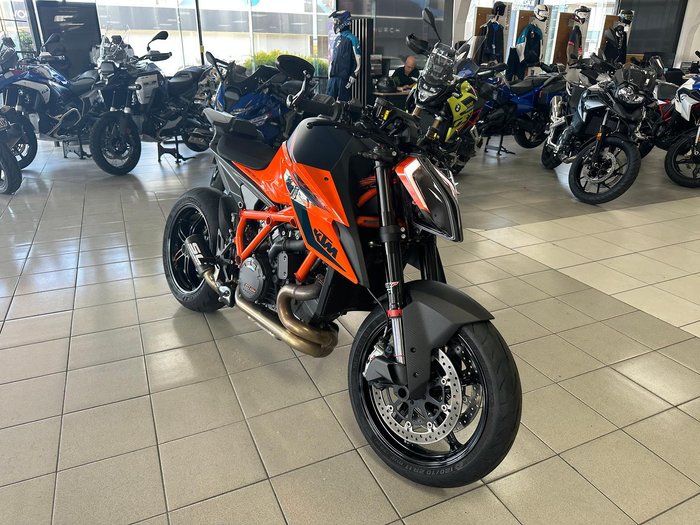 2021 KTM 1290 Super Duke R Super Duke Orange