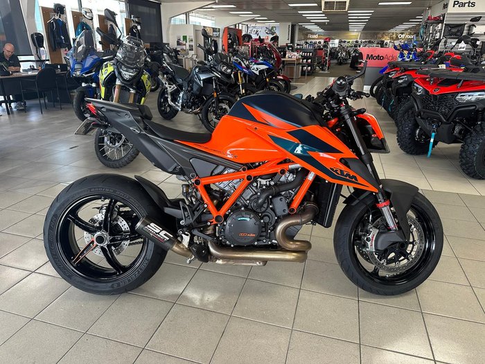 2021 KTM 1290 Super Duke R Super Duke Orange