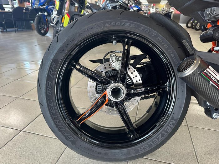 2021 KTM 1290 Super Duke R Super Duke Orange