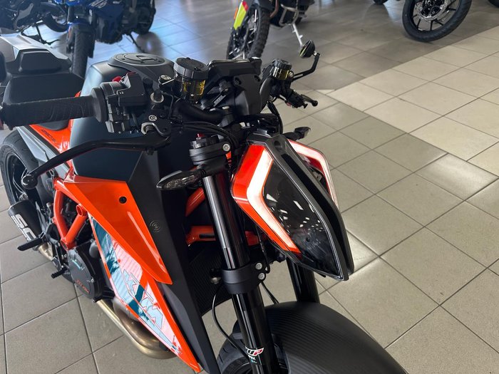 2021 KTM 1290 Super Duke R Super Duke Orange