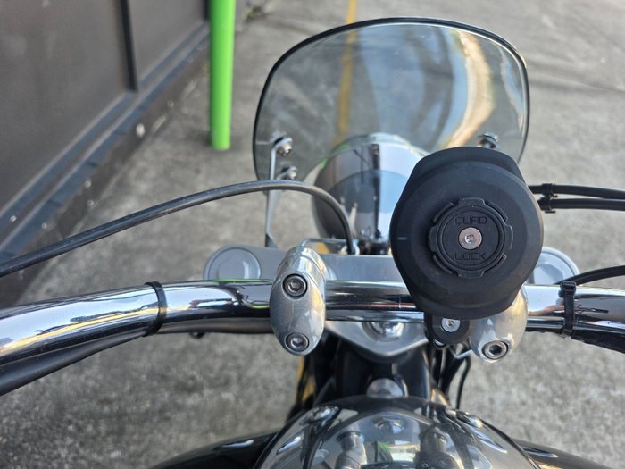 2010 Triumph THUNDERBIRD GREY