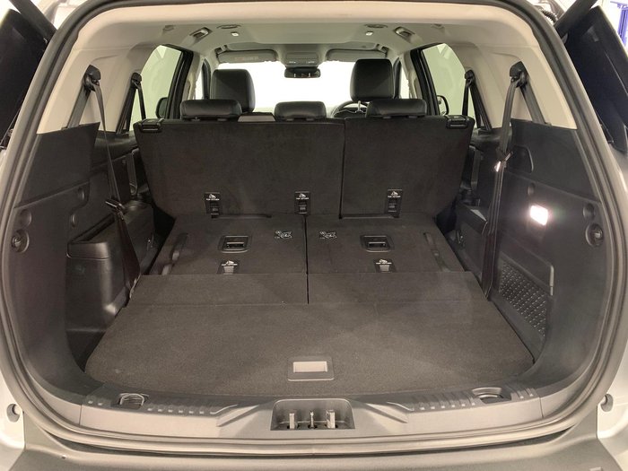 2025 Ford Everest Trend