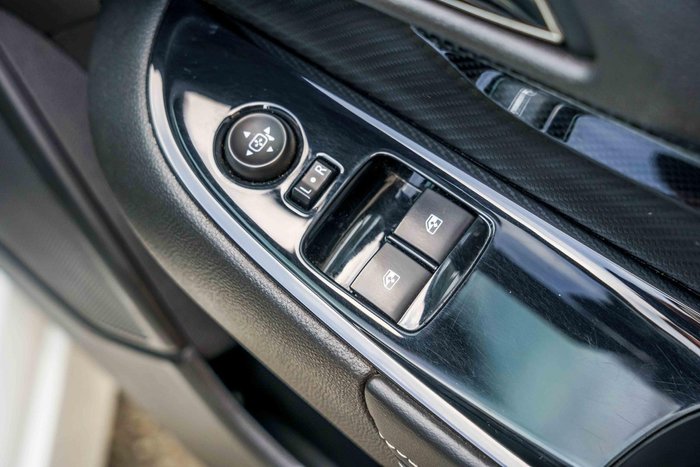 2017 Holden Ute SS VF Series II MY17 Heron White