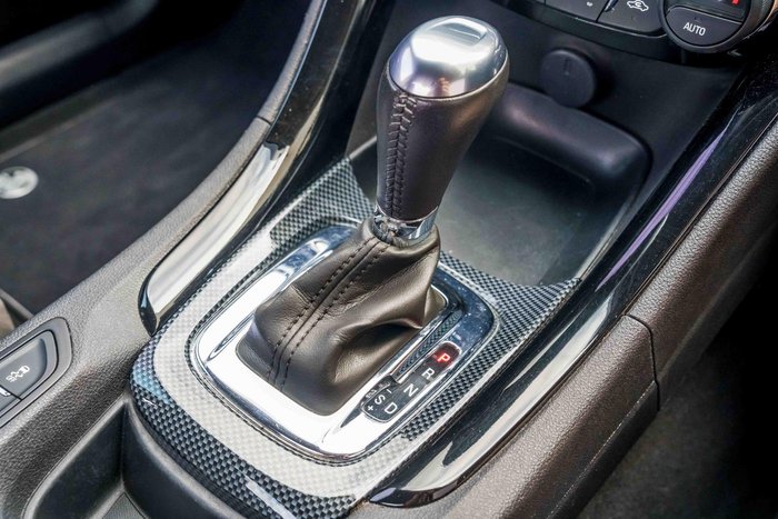 2017 Holden Ute SS VF Series II MY17 Heron White