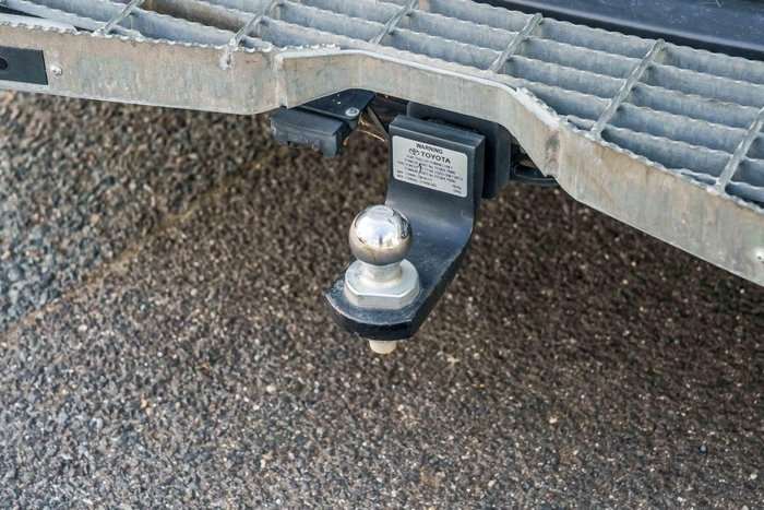 2022 Toyota Hiace GDH300R French Vanilla