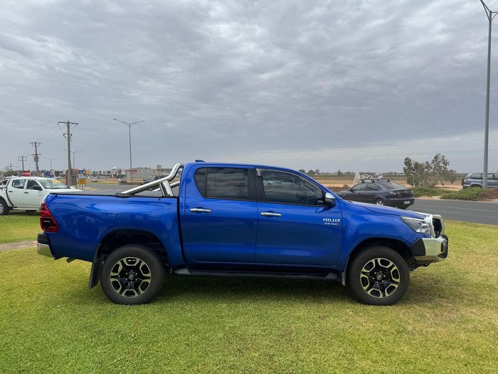 2023 Toyota Hilux SR5