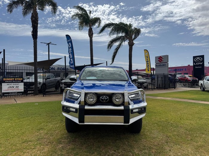 2023 Toyota Hilux SR5