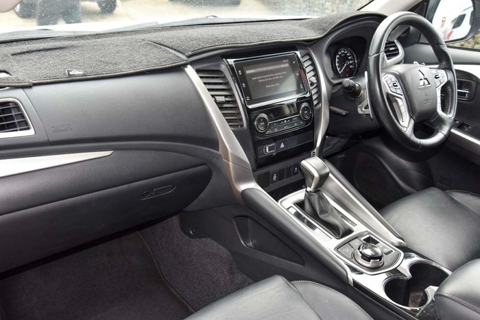 2018 Mitsubishi Pajero Sport GLS