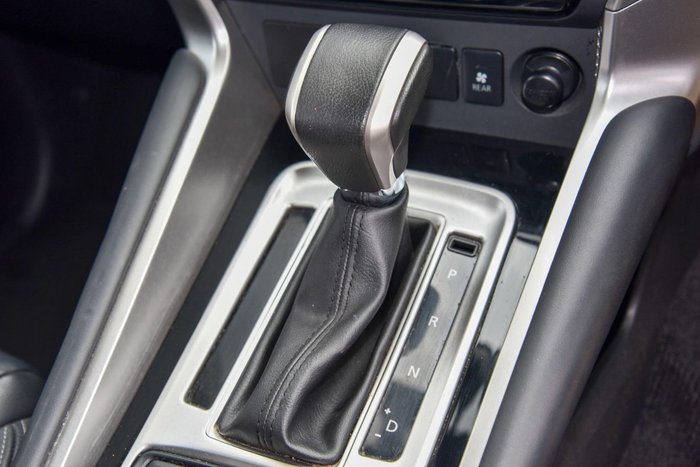 2018 Mitsubishi Pajero Sport GLS