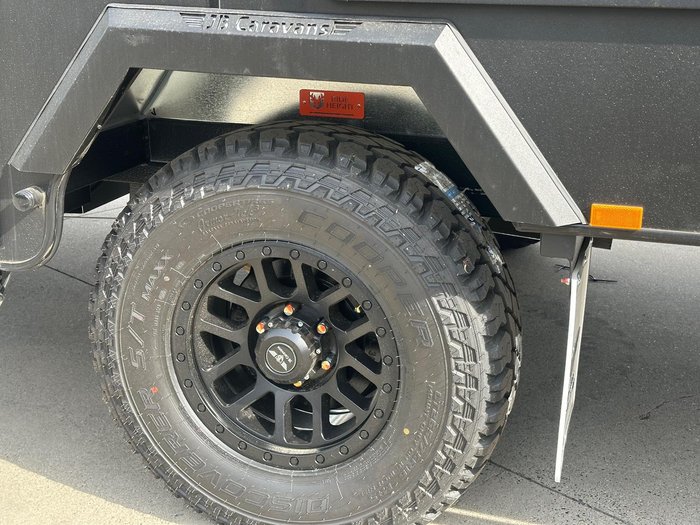 2025 JB Caravans Gator X 17'10 Front Door