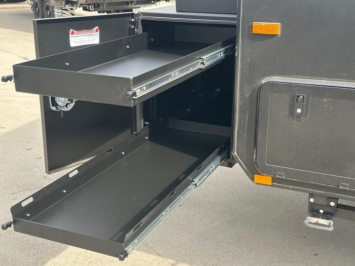 2025 JB Caravans Gator X 17'10 Front Door