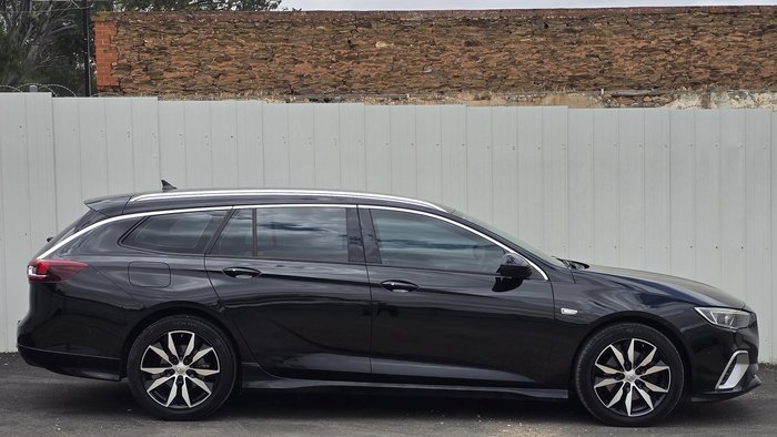 2018 Holden Commodore RS
