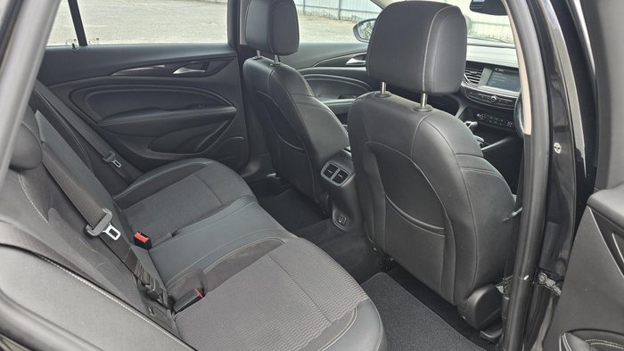 2018 Holden Commodore RS