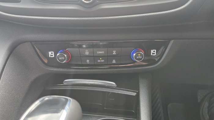 2018 Holden Commodore RS